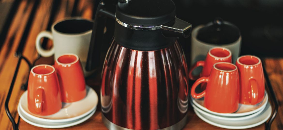 vecteezy_coffee-pot-set_1235011